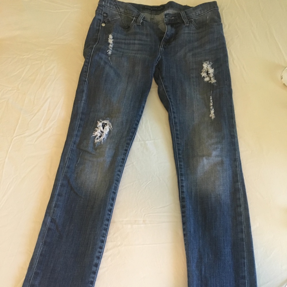 Rock & Republic Diamond detail distressed jeans